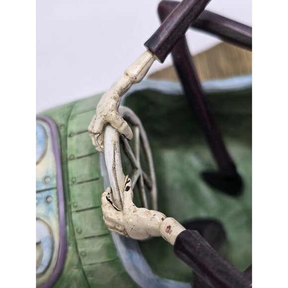 Disney Jim Shore Nightmare Before Christmas "Christmas Delivered" BROKEN BOW TIE - Picture 14 of 16